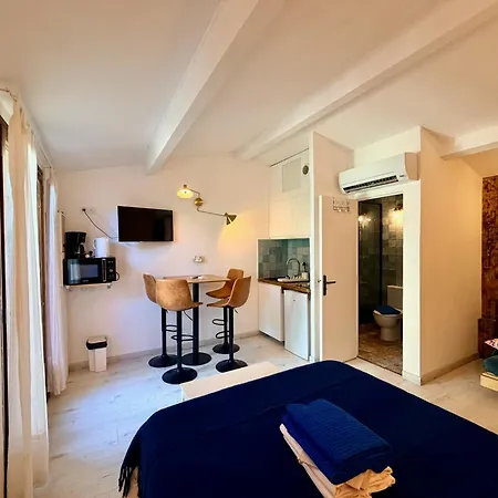 Le Clos Des Galéjades Aparthotel