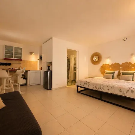 Le Clos Des Galéjades Aparthotel