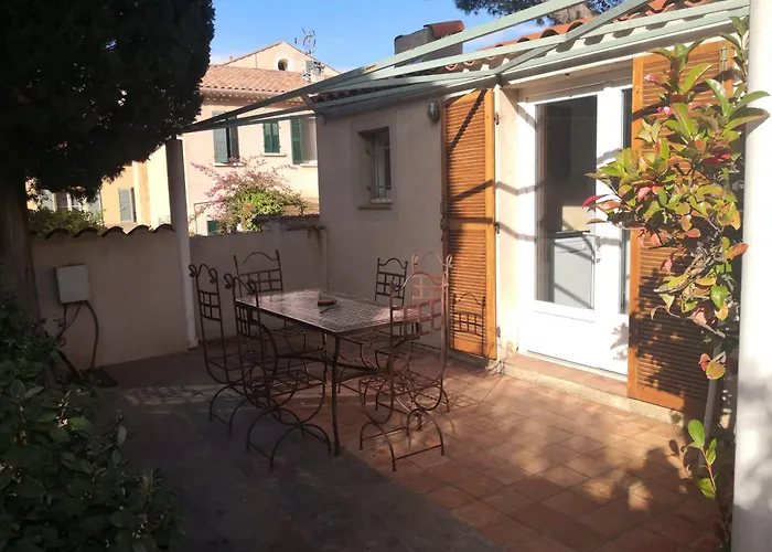 公寓式酒店 Le Clos Des Galejades 3*
