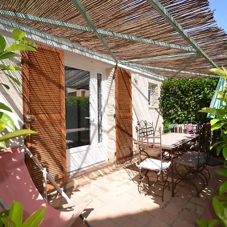 Le Clos Des Galejades Apartahotel Porquerolles