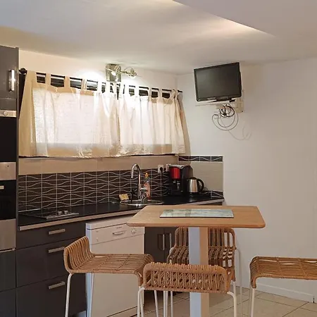 Le Clos Des Galejades Πορκερόλ