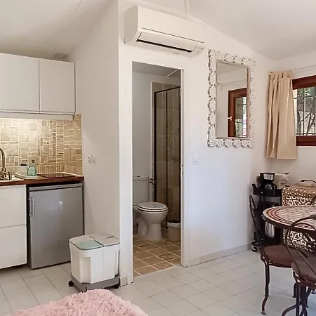 Le Clos Des Galejades Apartahotel Porquerolles