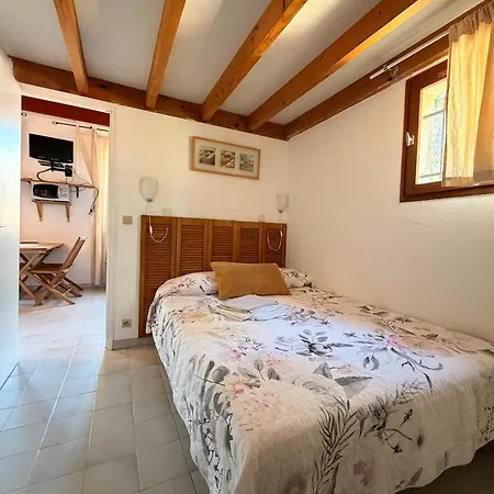 Le Clos Des Galejades Aparthotel Porquerolles