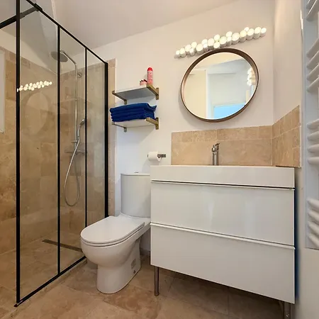 Le Clos Des Galejades Aparthotel 3*