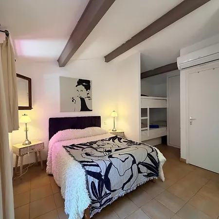 Aparthotel Le Clos Des Galejades 3*