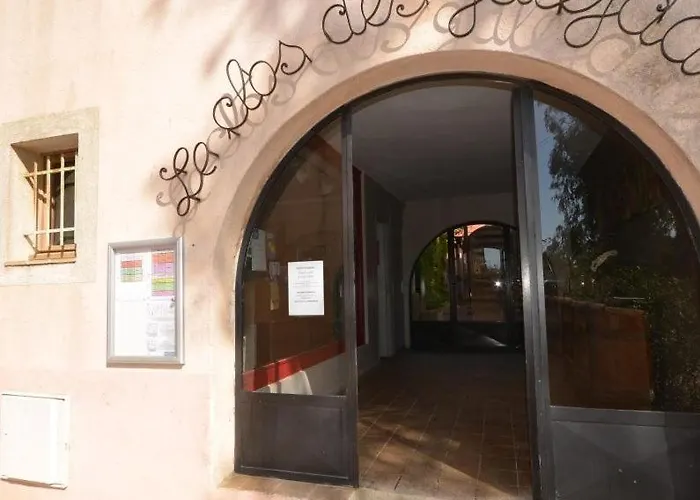 Le Clos Des Galejades 3* 포르크롤르