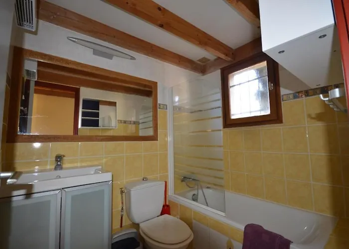Le Clos Des Galejades 아파트호텔 3*
